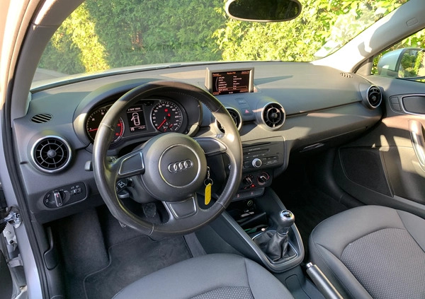 Audi A1 cena 28500 przebieg: 105190, rok produkcji 2011 z Turek małe 172